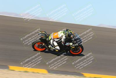 media/Oct-08-2022-SoCal Trackdays (Sat) [[1fc3beec89]]/Bowl (1030am)/